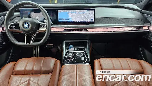 BMW 7 Series 2023 — ფოტო 3/20
