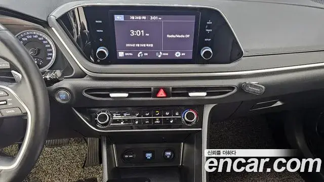 Hyundai Sonata 2022 — Şəkil 15/20