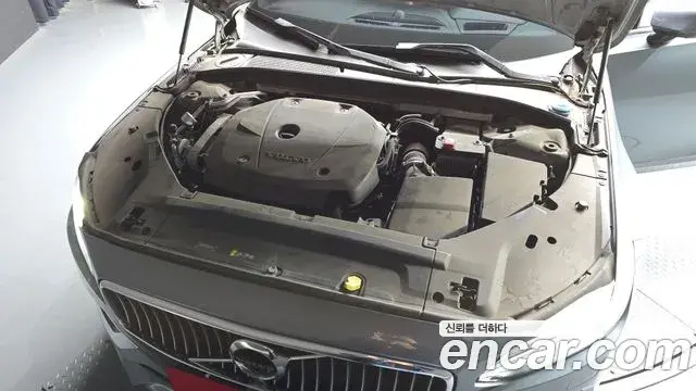 Volvo S90 2019 — Photo 20/20