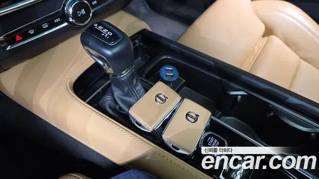 Volvo S90 2019 — Photo 3/20