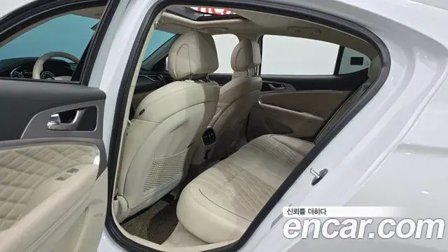 Genesis G70 2019 — Photo 4/20