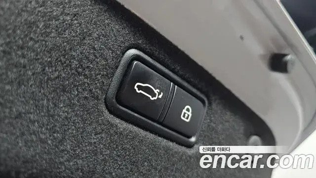 Genesis G70 2019 — Photo 14/20