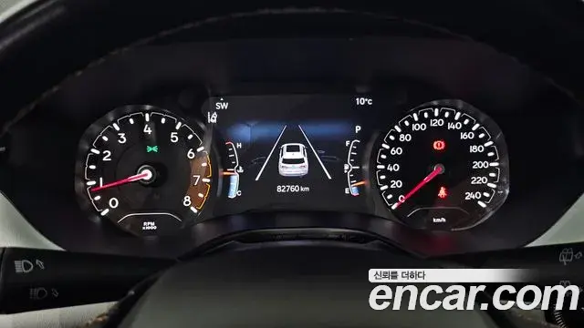 Jeep Compass 2022 — ფოტო 13/20
