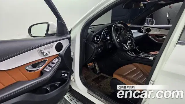 Mercedes-Benz GLC-Class 2022 — ფოტო 2/20
