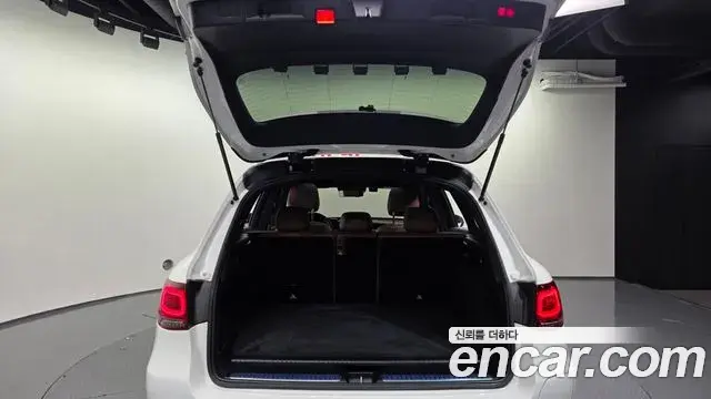 Mercedes-Benz GLC-Class 2022 — ფოტო 12/20