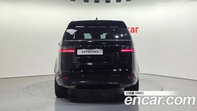Land Rover Discovery 5 2024 — ფოტო 4/20