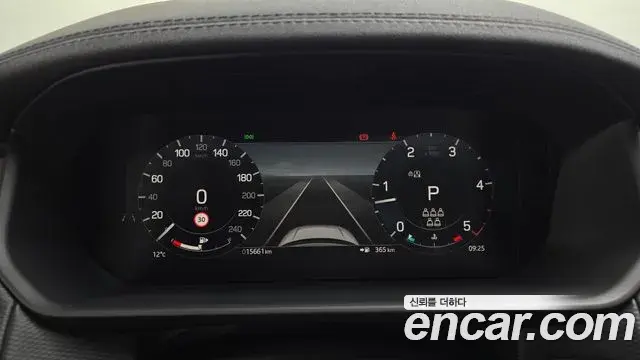 Land Rover Discovery 5 2024 — ფოტო 6/20