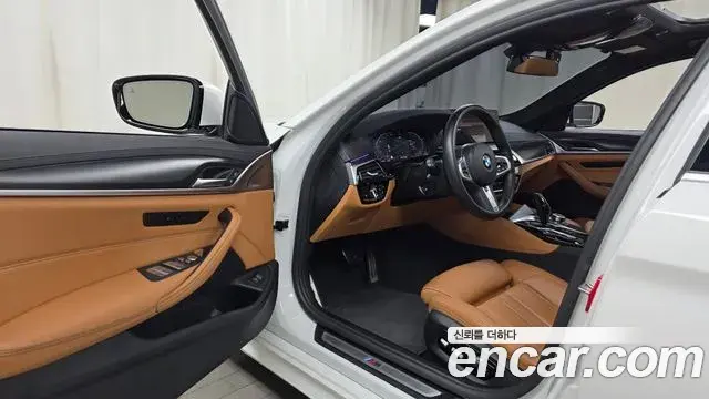 BMW 5 Series 2022 — ფოტო 4/20