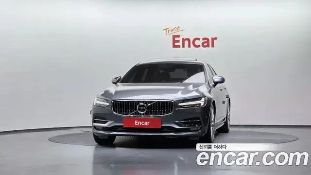 Volvo S90 2019 — Photo 17/20
