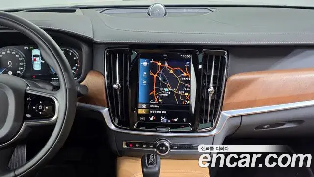 Volvo S90 2019 — Photo 18/20