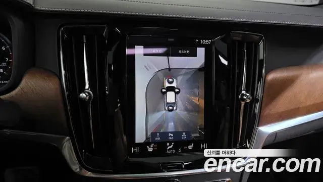 Volvo S90 2019 — Photo 6/20