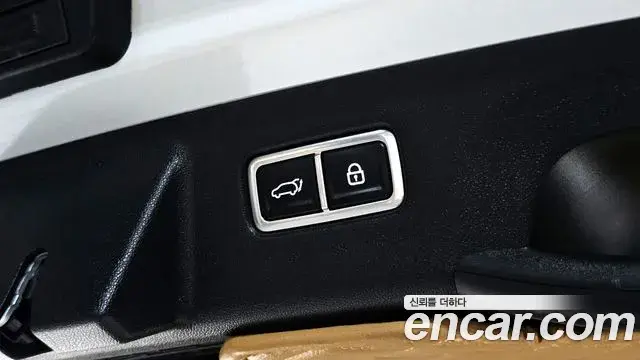 Kia Sorento 2020 — Photo 17/20