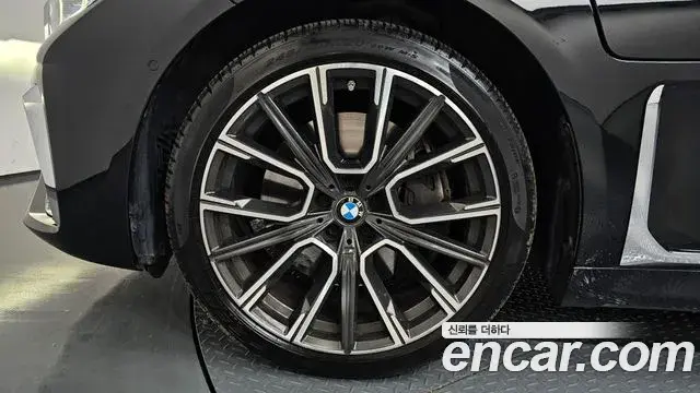 BMW 7 Series 2020 — Photo 17/20