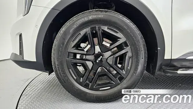 Kia Sorento 2023 — Şəkil 17/20
