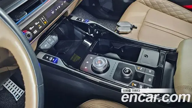 Kia Sorento 2023 — Şəkil 18/20