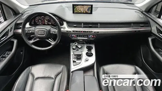 Audi Q7 2019 — Şəkil 11/20
