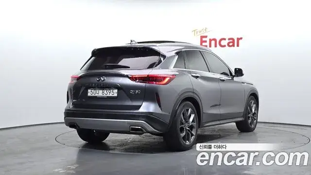 Infiniti QX50 2019 — Photo 6/20