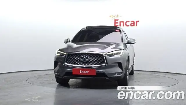 Infiniti QX50 2019 — Photo 18/20