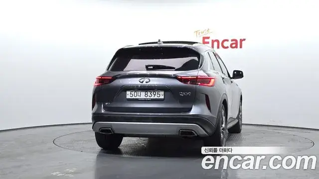 Infiniti QX50 2019 — Photo 17/20