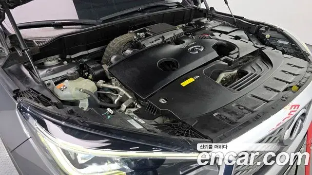 Infiniti QX50 2019 — Photo 1/20