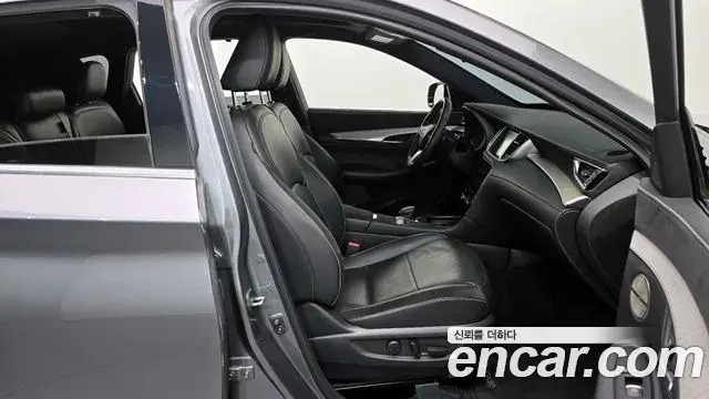 Infiniti QX50 2019 — Photo 13/20