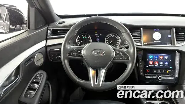 Infiniti QX50 2019 — Photo 8/20