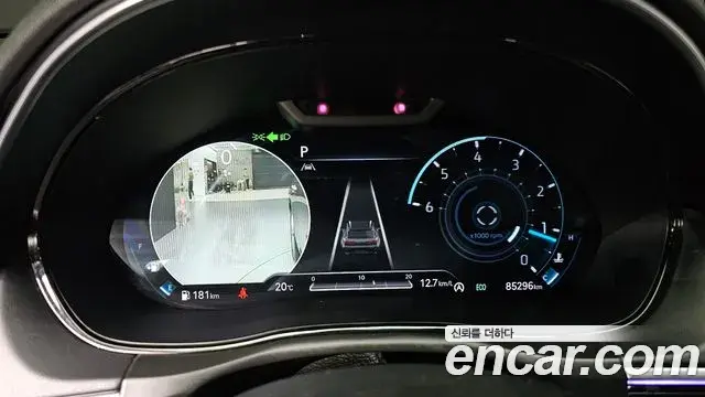Genesis GV70 2021 — Şəkil 18/20