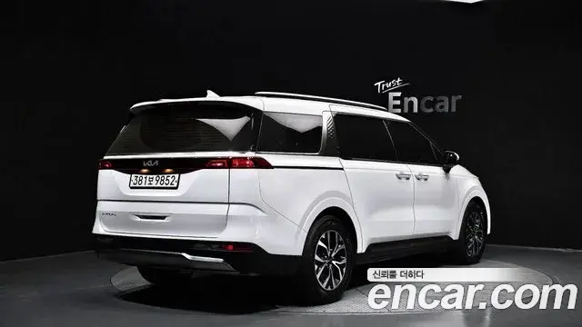 Kia Carnival 2022 — Фото 2/20