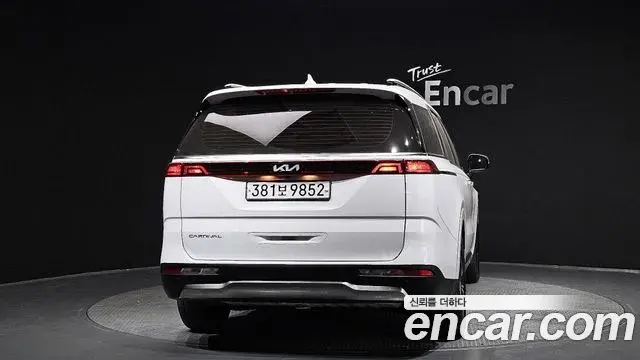 Kia Carnival 2022 — Фото 4/20