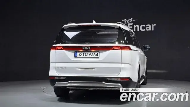 Kia Carnival 2022 — Şəkil 10/20