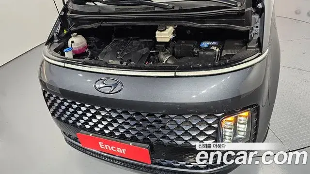 Hyundai Staria 2021 — Фото 6/20