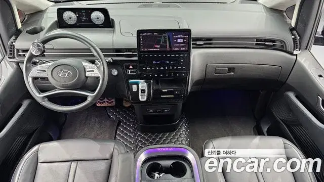 Hyundai Staria 2021 — Фото 7/20