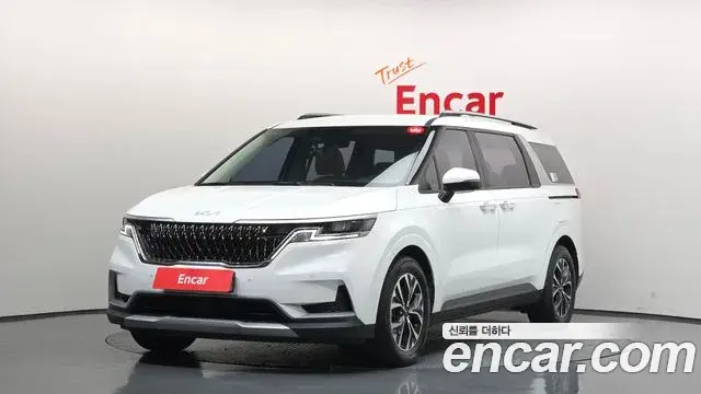 Kia Carnival 2022 — Фото 1/20