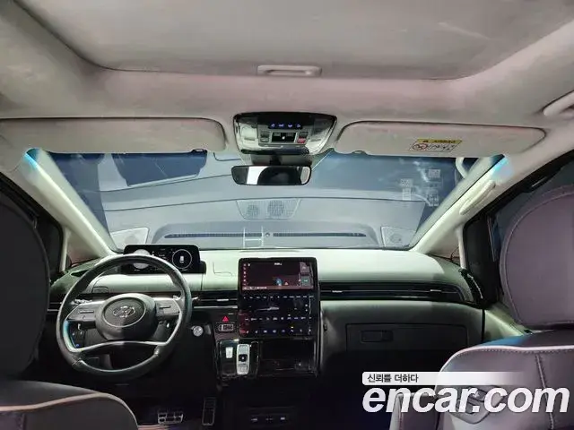 Hyundai Staria 2022 — Фото 8/20