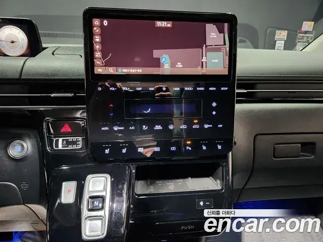Hyundai Staria 2022 — Фото 10/20