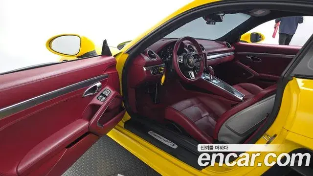 Porsche 718 Cayman 2018 — Photo 14/20