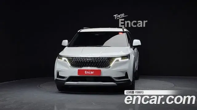 Kia Carnival 2023 — Фото 3/20