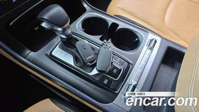 Kia Carnival 2023 — Фото 9/20