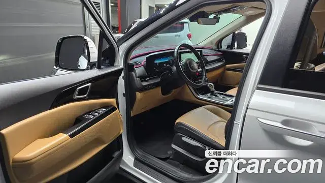 Kia Carnival 2023 — Фото 10/20