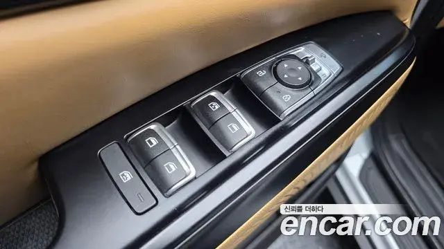 Kia Carnival 2023 — Фото 14/20