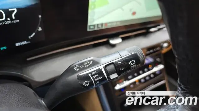 Kia Carnival 2023 — Фото 16/20