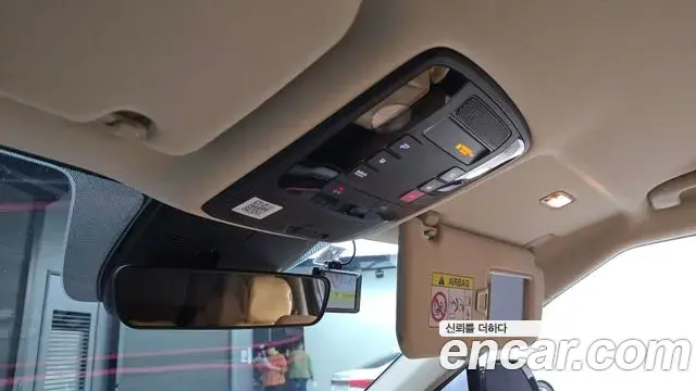 Kia Carnival 2023 — Фото 20/20