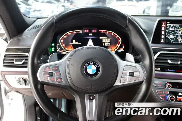 BMW 7 Series 2020 — Photo 9/20