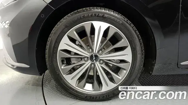 Kia K8 2023 — ფოტო 19/20