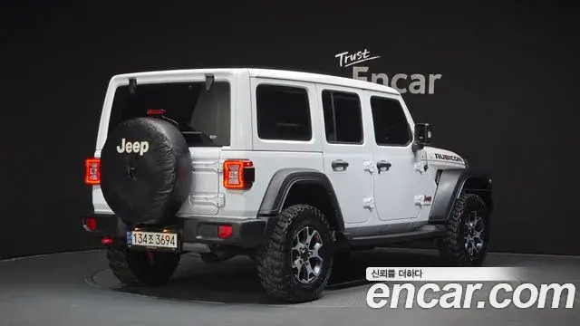 Jeep Wrangler 2022 — ფოტო 14/20