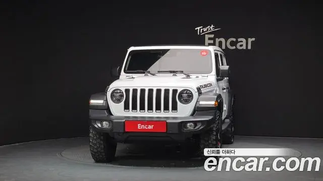 Jeep Wrangler 2022 — ფოტო 17/20
