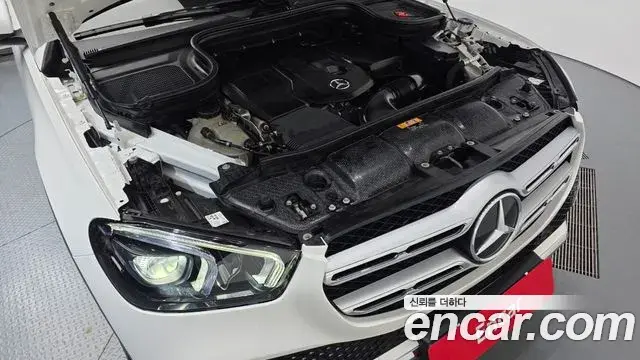 Mercedes-Benz GLE-Class 2019 — ფოტო 12/20