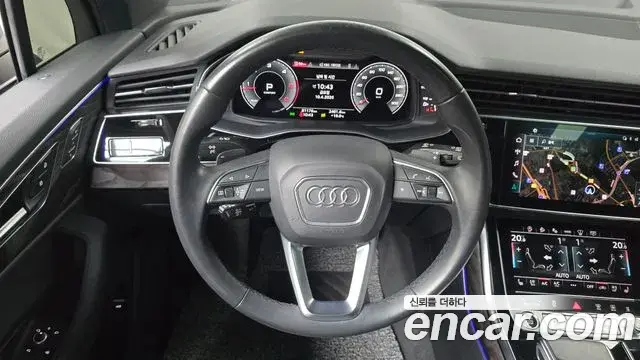 Audi Q7 2021 — Şəkil 20/32