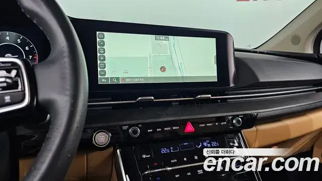 Kia Carnival 2023 — Фото 12/20
