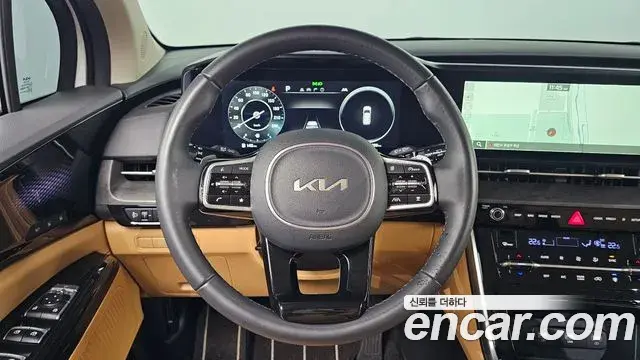 Kia Carnival 2023 — Фото 13/20